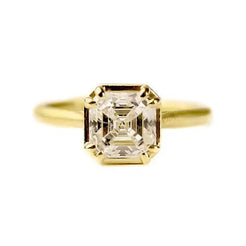 SIGNATURE PRONG RING WITH ASSCHER DIAMOND - Squash Blossom Vail