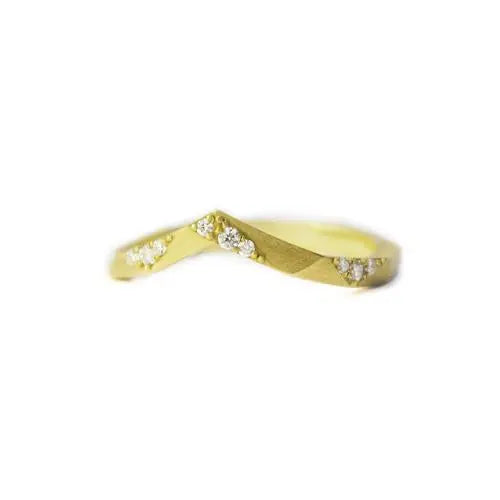 Hulchi Belluni Yellow Gold Diamond Star Bracelet - Squash Blossom Vail