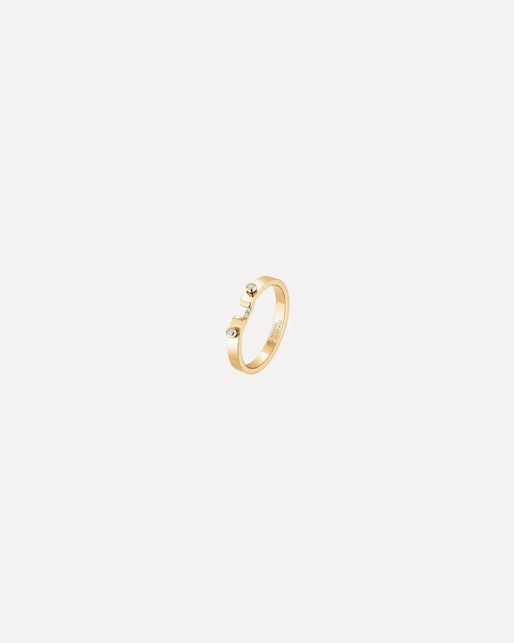 Business Meeting PM Ring - Yellow Gold Business Meeting PM Ring - Yellow Gold Nouvel Heritage Nouvel Heritage Default-Title Squash Blossom Vail