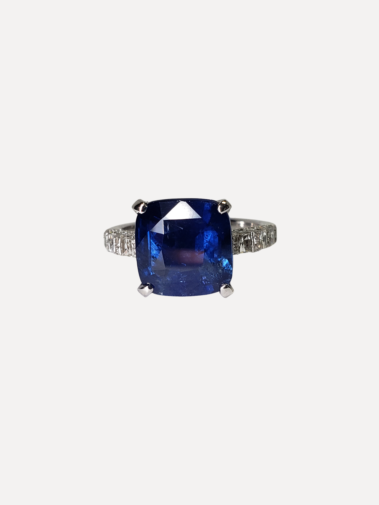 Ceylon Sapphire and Diamond Ring
