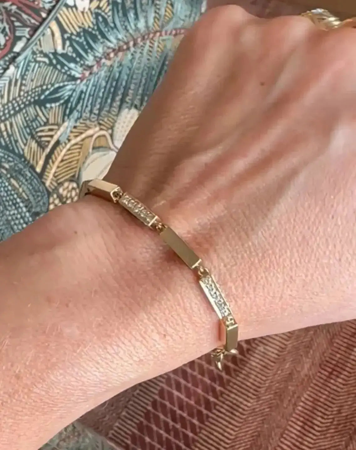 Giana with Diamond Bracelet Giana with Diamond Bracelet Single Stone Single Stone  Squash Blossom Vail