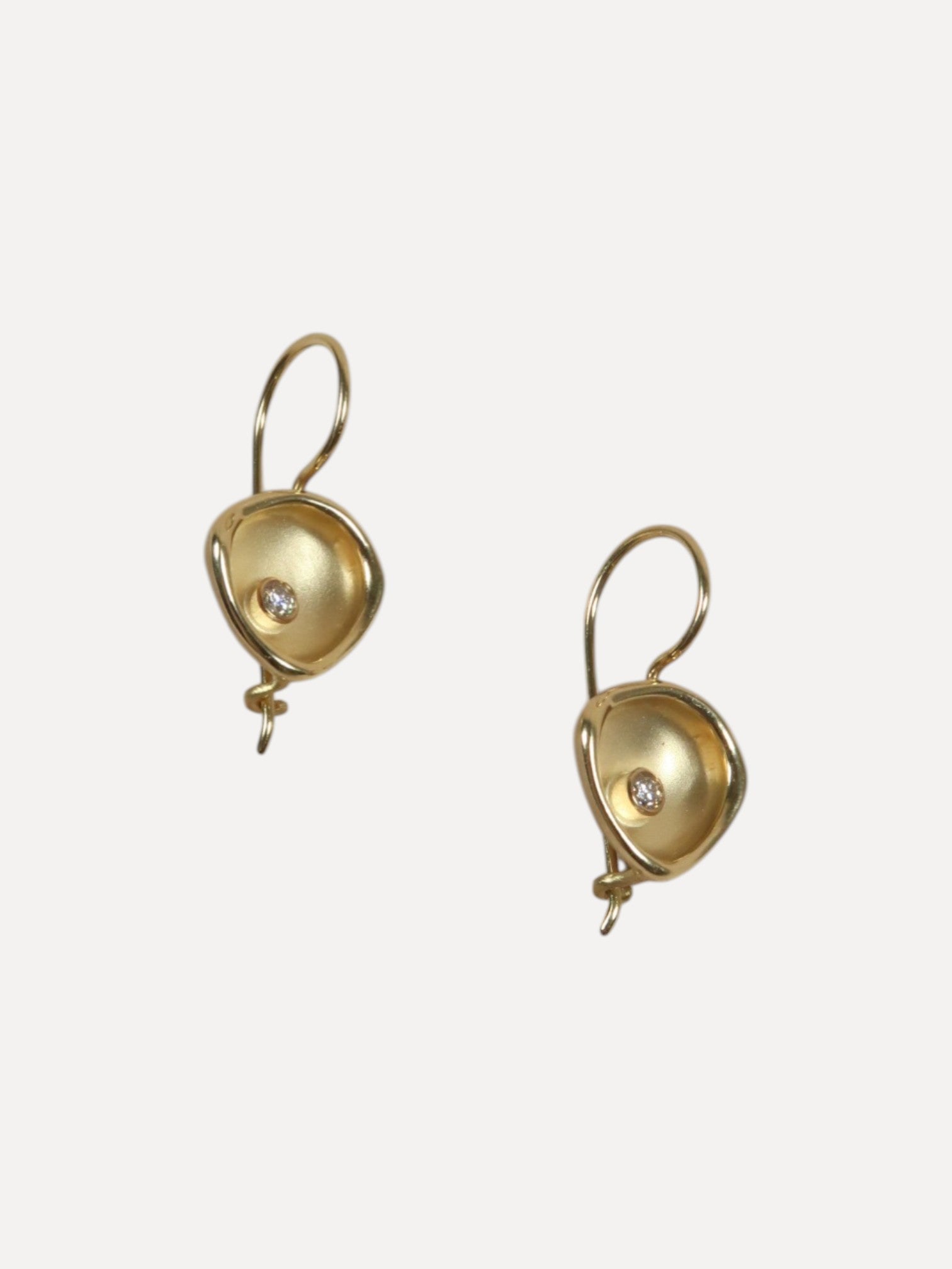 Confluence Cup Wires Earrings