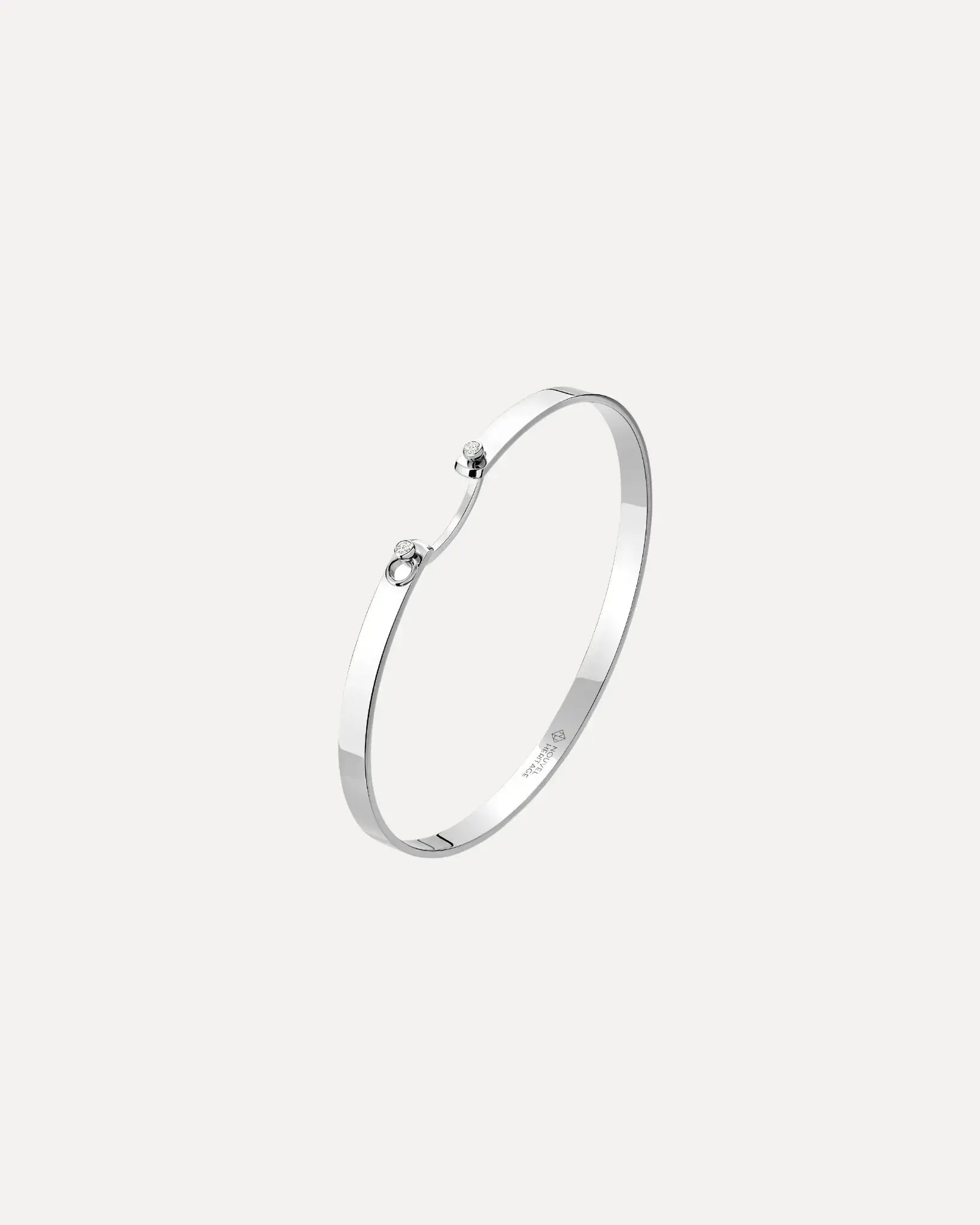 Monday Morning Bangle - White Gold Monday Morning Bangle - White Gold Nouvel Heritage Nouvel Heritage  Squash Blossom Vail
