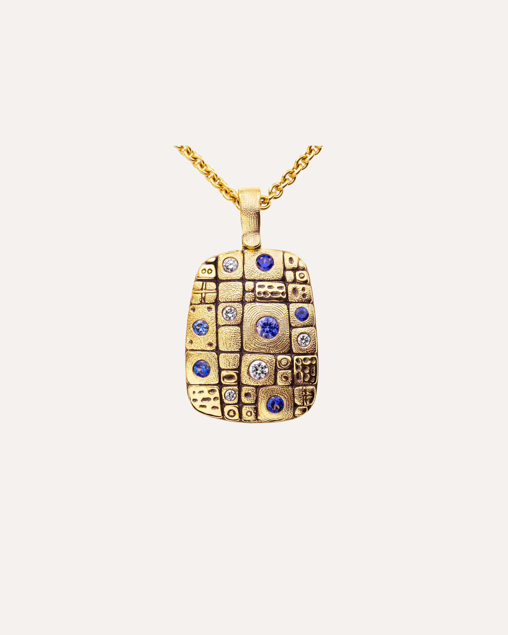 Old Pathway Blue Sapphire Pendant