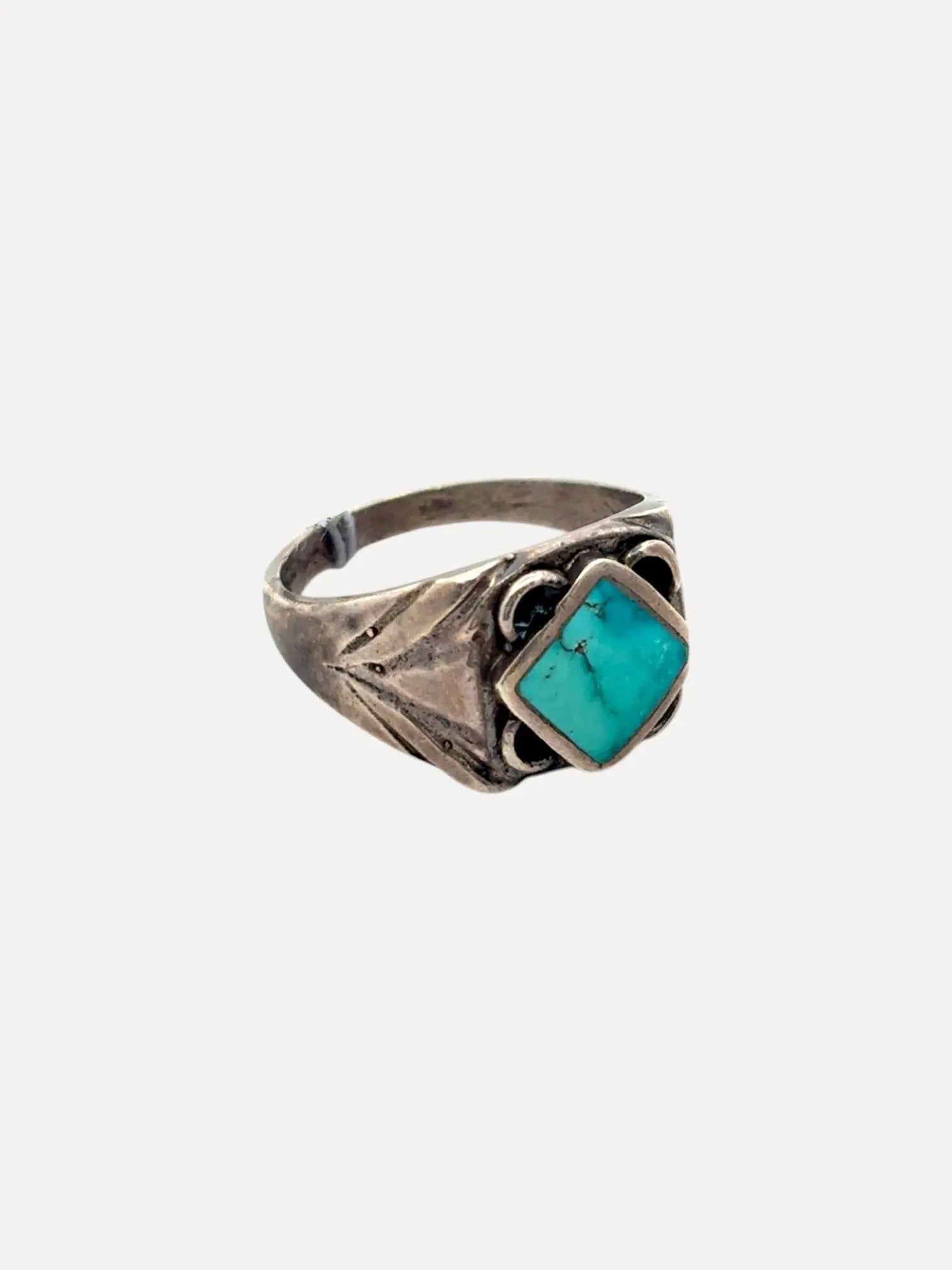 Vintage 1920s Turquoise Ring Vintage 1920s Turquoise Ring Native American Collection Native American Collection  Squash Blossom Vail