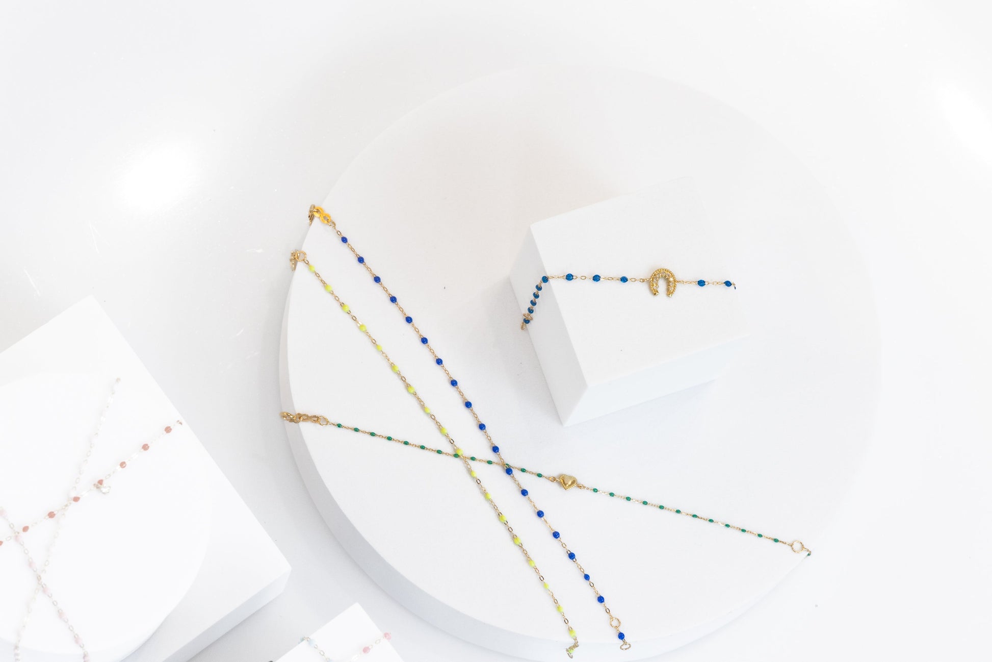 Classic Gigi Lime resin yellow gold necklace Classic Gigi Lime resin yellow gold necklace Gigi Clozeau Gigi Clozeau  Squash Blossom Vail