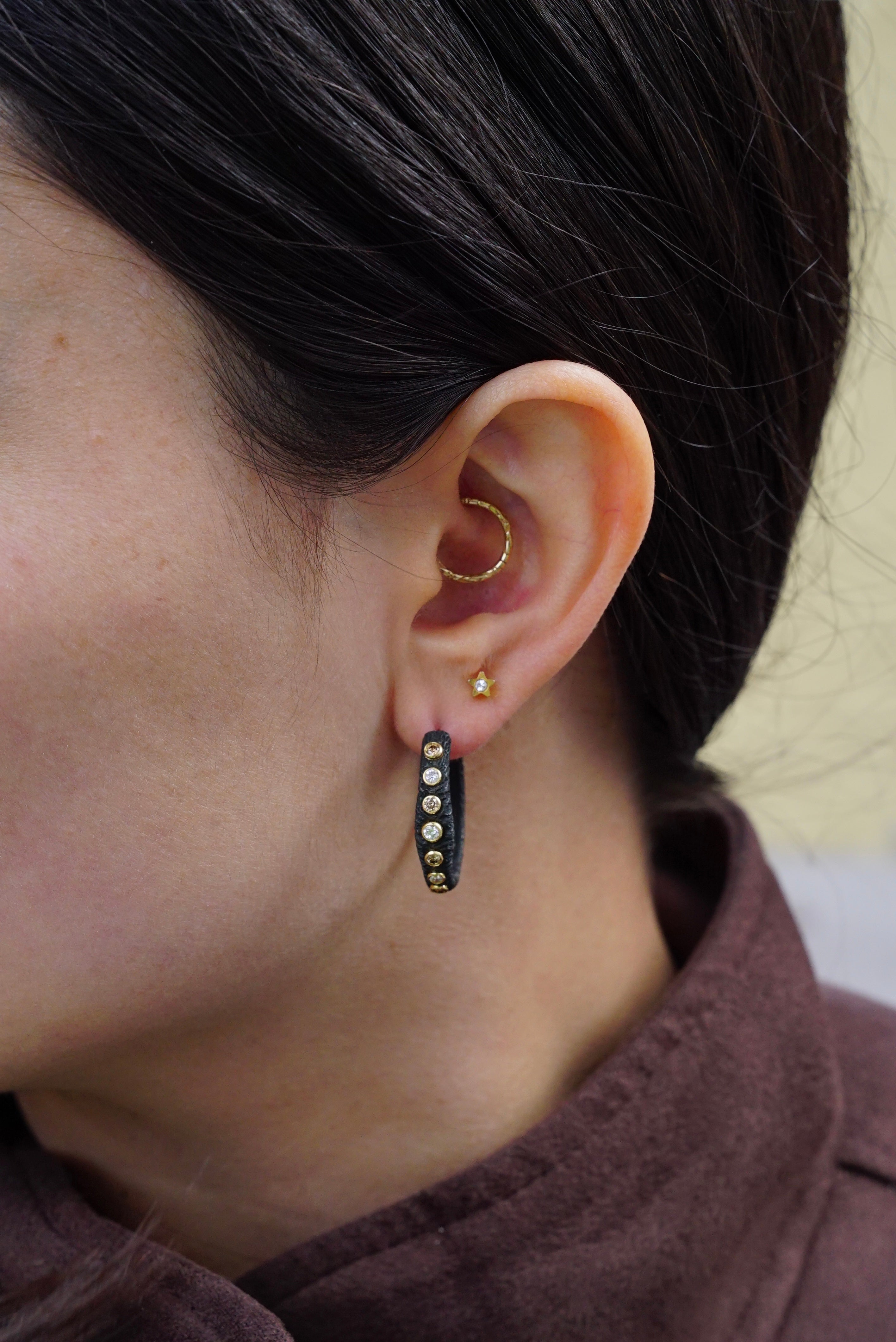 Pebble Bold Hinged Hoops